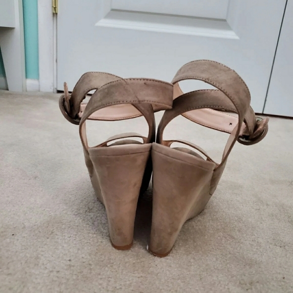 Nine West Beige Wedge Heels - Picture 3 of 7